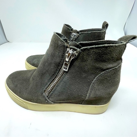 Steve Madden “Madden Wedgie” Gray Leather/Suede Booties – Size 8 - Picture 2 of 10
